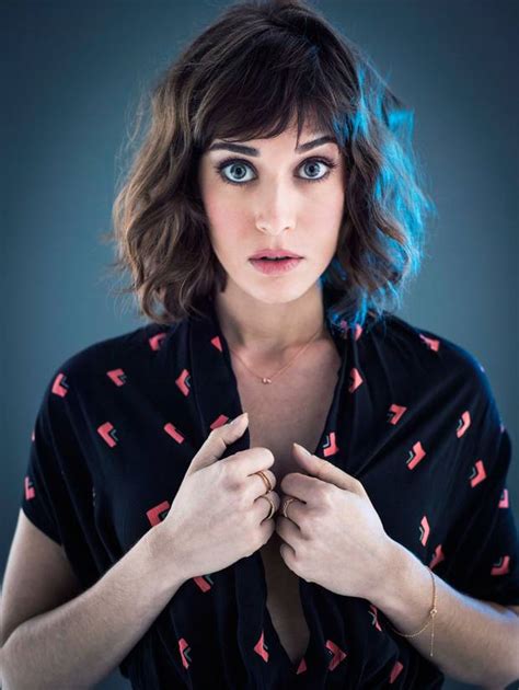 lizzy caplan on masters of sex and her very private life with matthew perry ohnotheydidnt