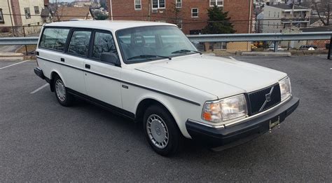 reserve  volvo  wagon  sale  bat auctions sold    january