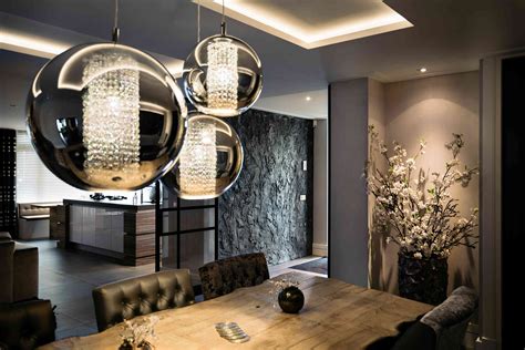 moderne hanglampen gecombineerd met meubels  landelijke stijl creative minds international