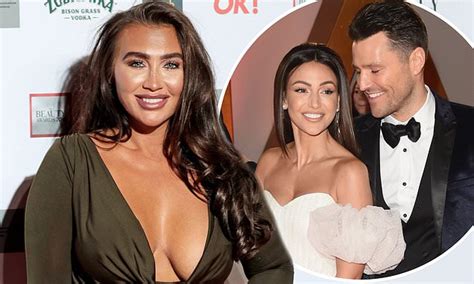 lauren goodger accuses ex mark wright and michelle keegan of blanking her