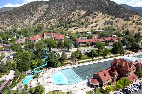 record breaking summer tourism booming  glenwood springs colorado