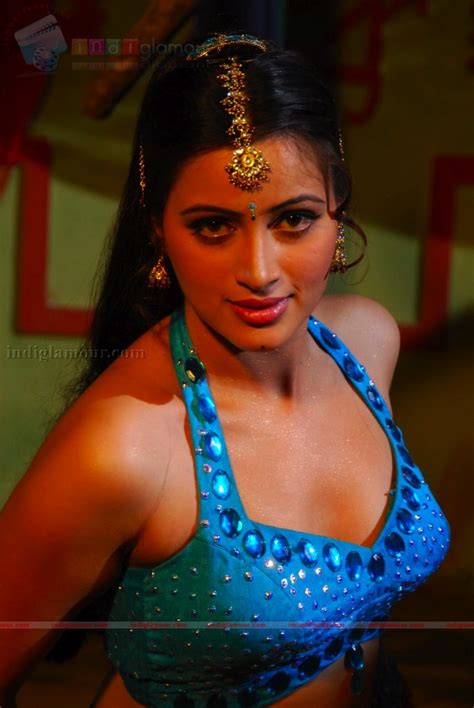 Tamil Actress Hotpicz Navneet Kaur Hot