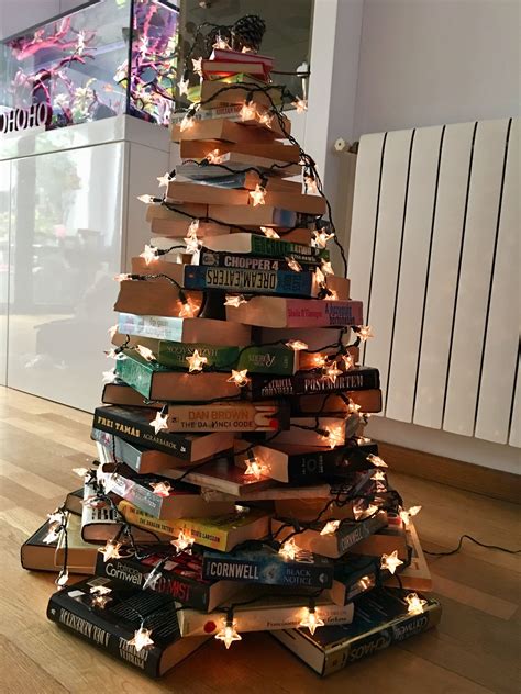 book christmas tree artofit