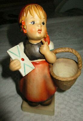 figurines girl  basket vatican