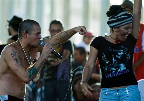 16 Fotos Del Fenómeno Sexual Y Social Del Reggaetón En Cuba Huffpost