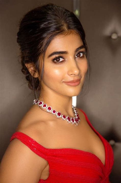 pooja hegde indian photoshoot beautiful indian actress