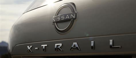 touch   nissan  trail nissan