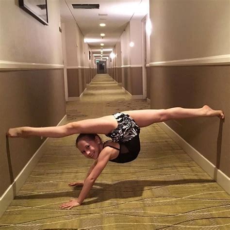 Stretch For Your Freedom Gymnastics Poses Flexibility Dance Dance