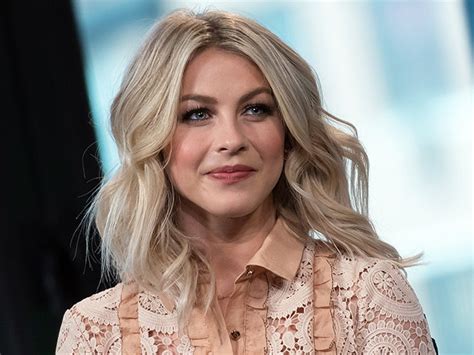 Julianne Hough S New Haircut Is An Easy And Stylish Way To Help Grow