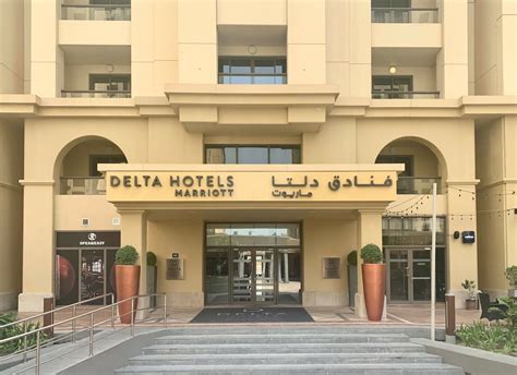 delta hotels  marriott jumeirah beach  set