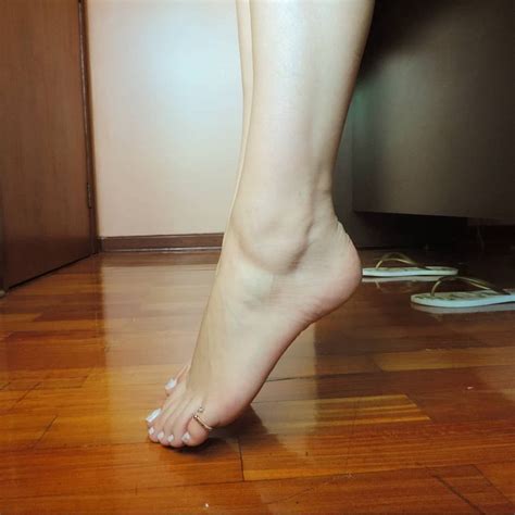 pin on beautiful feet