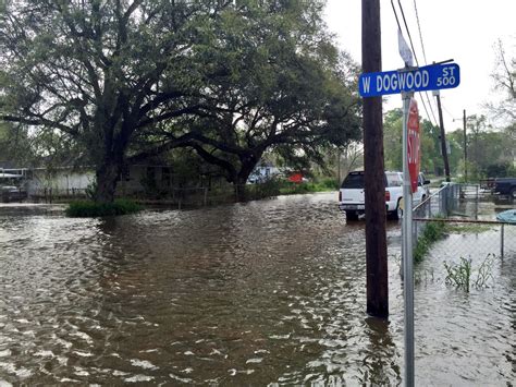 photo evacuations  effect  orange texas due  flooding atsteveabc breakingnewscom