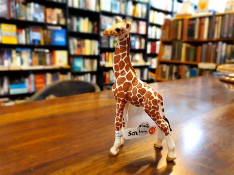 the maleny bookshop schleich© giraffe calf in 2020