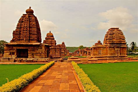 places  visit  karnataka india