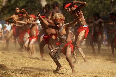 Traditional Australian Aboriginal Dance Aboriginal People