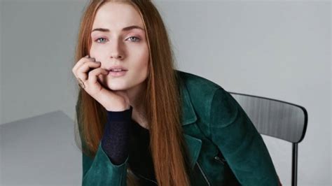 Game Of Thrones Sophie Turner On Growing Up With Sansa Stark Nz