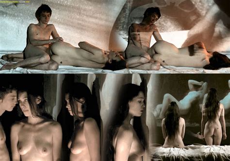 naked astrid berges frisbey in extase