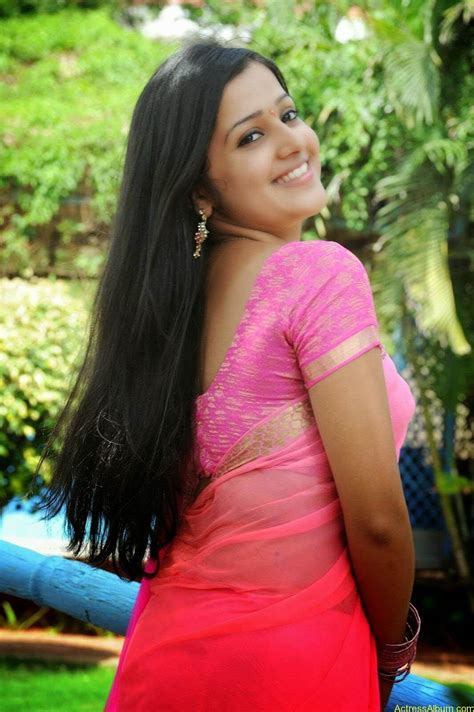 Samskruthy Shenoy In Pink Saree Hot Sexy Actress Photos