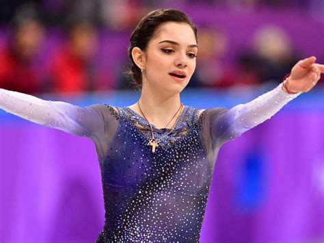 winter olympics 2018 evgenia medvedeva makes magical games bow canada
