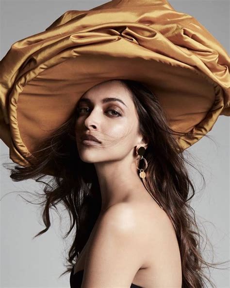 Deepika Padukone Oozes Style And Sex Appeal In These Pictures