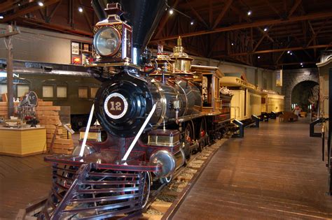 ride amtrak   california state railroad museum pekex