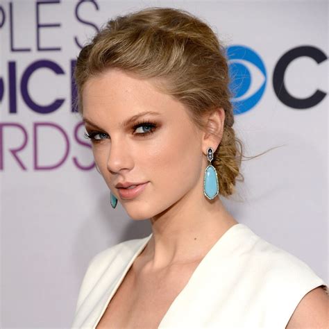 People S Choice Awards Beauty Vote For Your Favorite Hair And Makeup