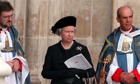 Queen Made Personal Decision To Attend Lady Thatcher S Funeral