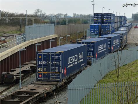Daventry International Rail Freight © Mat Fascione Cc By Sa 2 0