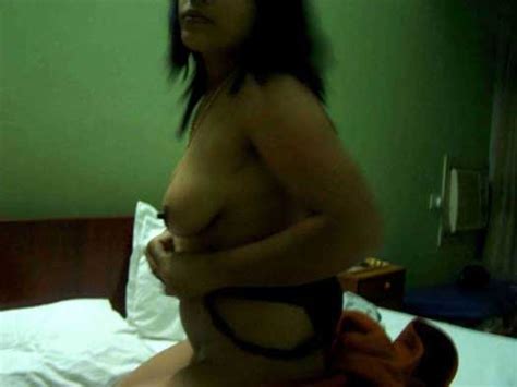 sasti randi ne apni hot chut dikhai mumbai hotel nude photos