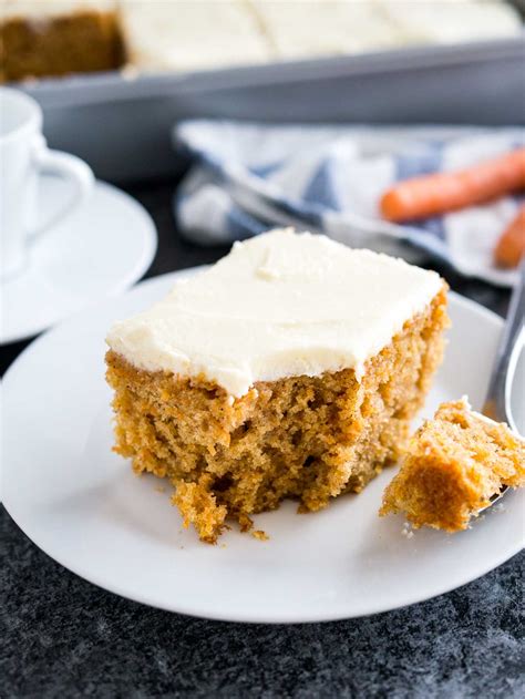 easy carrot cake recipe  cream cheese frosting nut