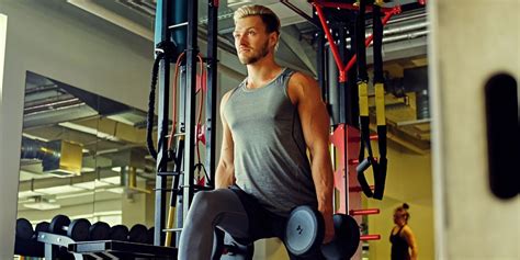 try this 30 minute full body workout to burn fat and build