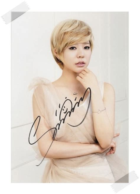 Snsd Sunny Lee Soon Kyu Autographed Signed Original Photo 4 6 Inches