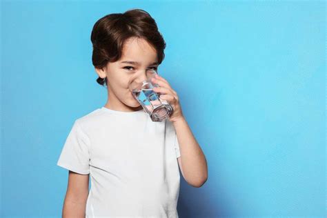 ways    kids  drink water white water