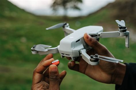 deze  drones onder de  gram vlieg jij zonder vliegbewijs
