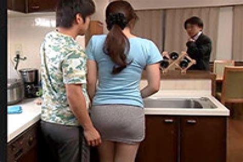 asian housewife screwed on the kitchen s counter fuqer video
