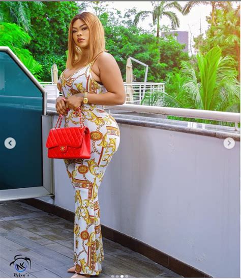 nollywood actress daniella okeke shares hot sexy photos of her sexybody