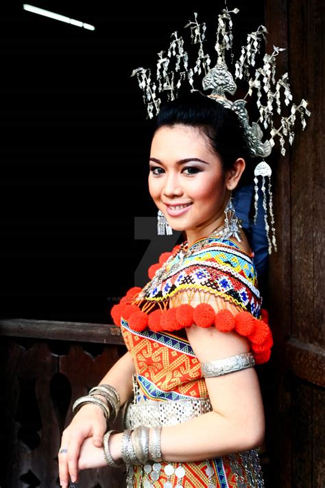 Traditional Sarawak Iban Dress By Sufrephotoworks2010 On Deviantart