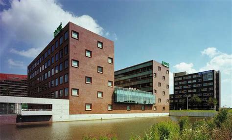 unive verzekeringen hanzeland zwolle multimedia buildings multi story building