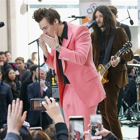 Harry Styles Brought Big Feather Boa Energy To The Grammys British Gq