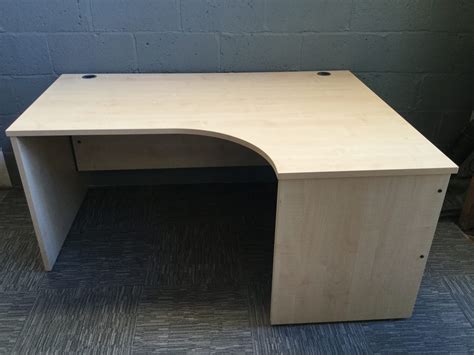maple wooden frame rh turn 160cm desk recycled office