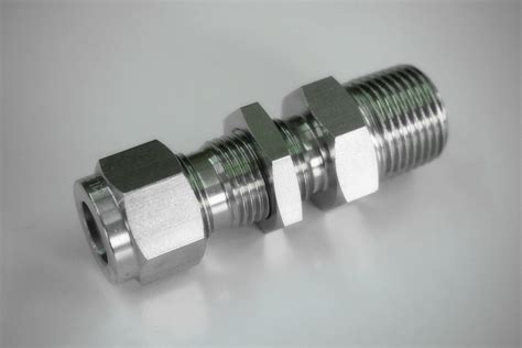 bulkhead male connector