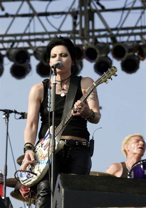 Joan Jett Celebrity Biography Zodiac Sign And Famous Quotes