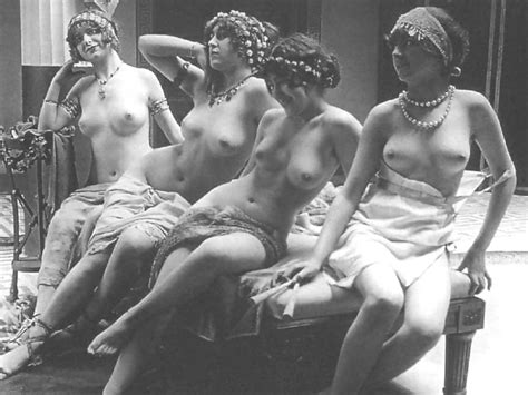 Groups Of Naked Women Vintage Edition Vol 1 25 Pics