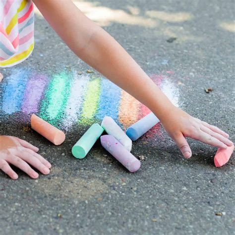 easy diy sidewalk chalk ideas juggling act mama