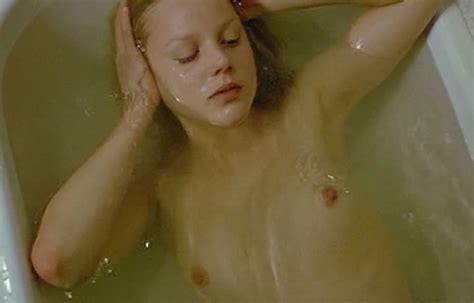 Abbie Cornish Nude Boobs And Erect Nipples In Somersault