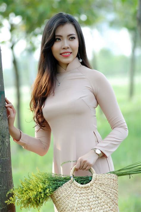 0079 Vietnamese Long Dress Ao Dai White Girls