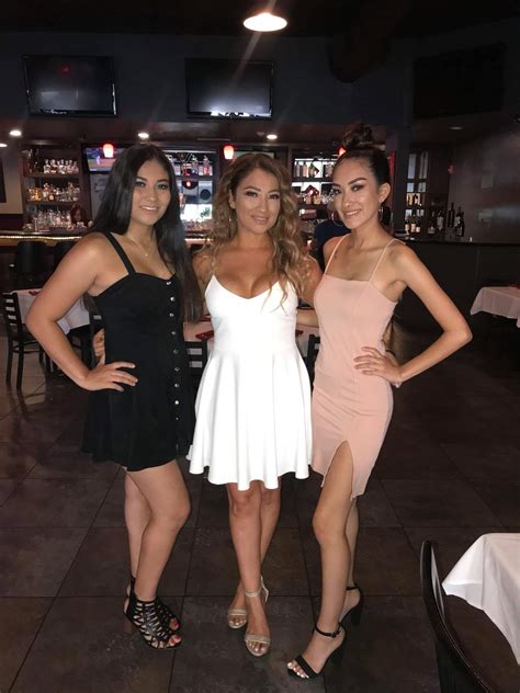 super hot milf and her two sexy daughters irlgirls