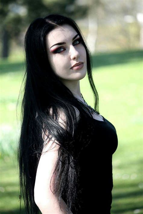 emily strange gothic girls goth beauty dark beauty dark fashion