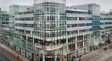 bijenkorf utrecht grondig opgefrist facade