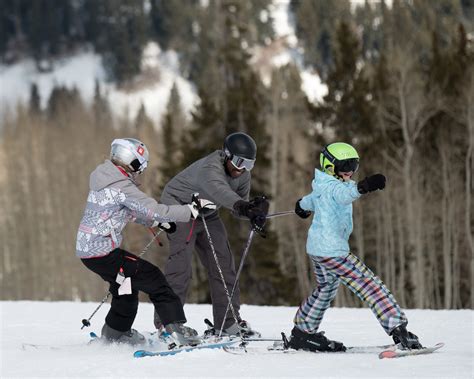 learn  ski utah ski photography session yelling yak photography